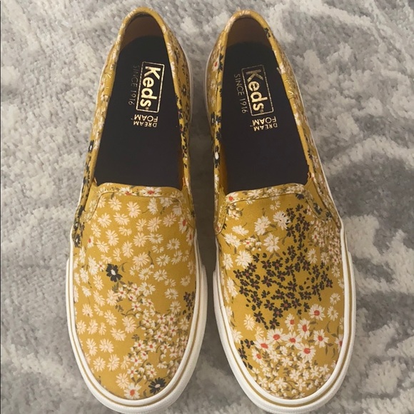 Keds Double Decker Floral Yello Sneakers NWT - Picture 3 of 7